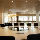 14-paikkainen pyöreän pöydän sali ( 80 m2 )